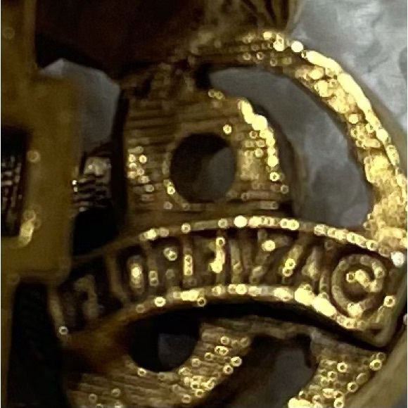 Florenza Brooch - Picture 3 of 4